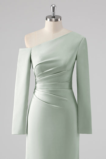 One Shoulder Satin Sage Sheath Bridesmaid Klänning med långa ärmar