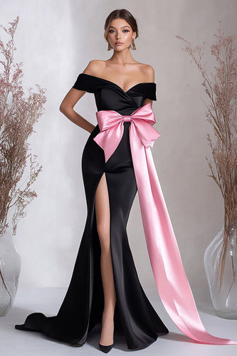 Off the Shoulder Satin Slit Mermaid Black Tie Klänning med rosa Bowknot