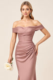 Dusty Rose Matt Satin Off The Shoulder rynkad brudtärna klänning