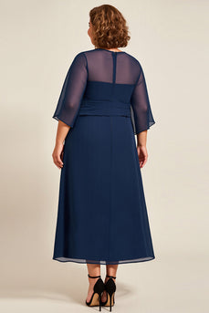 Marinblå Chiffong A Line Plus Size Klänning för Brudens Mor med 3/4 ärmar