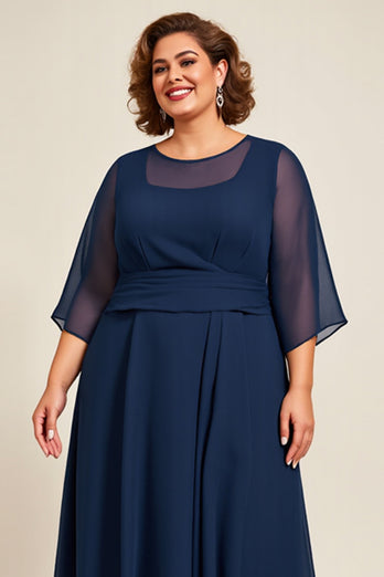 Marinblå Chiffong A Line Plus Size Klänning för Brudens Mor med 3/4 ärmar
