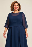 Marinblå Chiffong A Line Plus Size Klänning för Brudens Mor med 3/4 ärmar