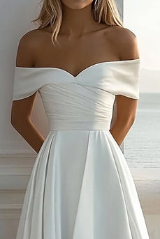 Off The Shoulder A Line Elfenben Satin Bröllopsklänning Med Slits