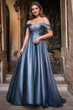 En linje Dusty Blue Off The Shoulder Plisserad Plus Lång Prom Klänning