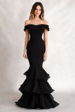 Off the Shoulder Svart Sjöjungfru Tiered Satin Bröllop Gäst Klänning