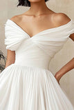 Off The Shoulder A Line Ruched White Graduation Klänning