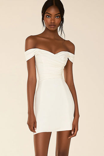Off the Shoulder Vit Satin Bodycon Examensklänning