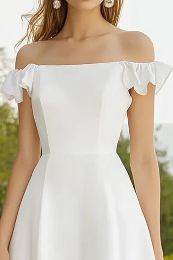Off The Shoulder Vit Satin Ruffled Graduation Klänning