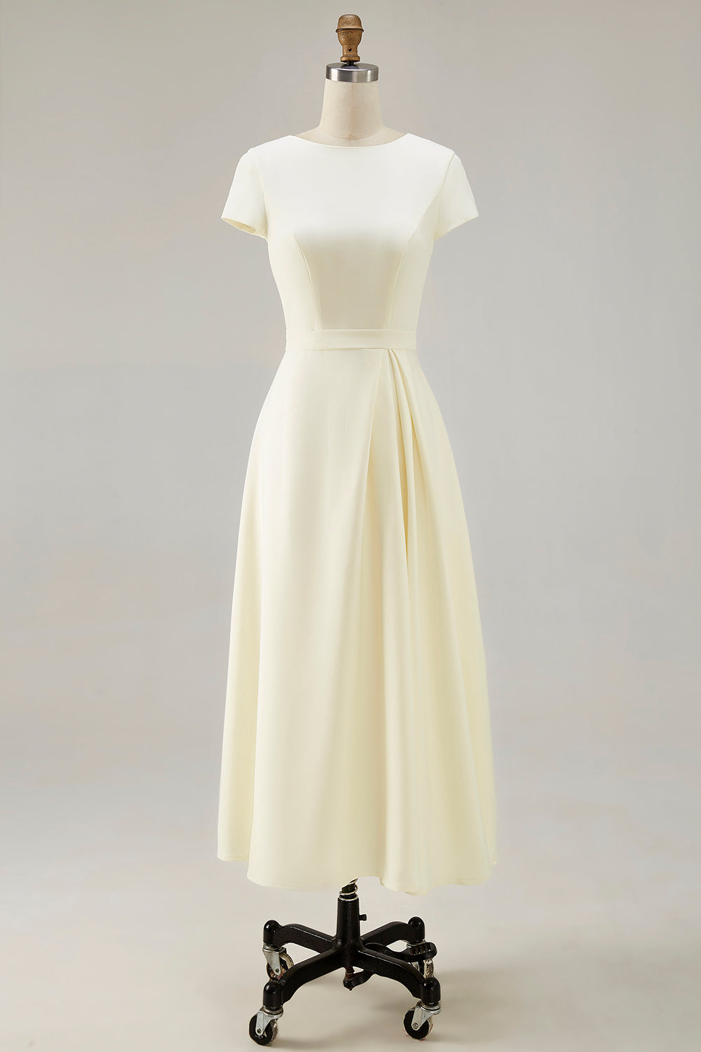 Påsklilja A Line Båt hals Vintage Satin Lång Arbetsklänning