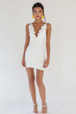 Bodycon Volang Satin Vit Examensklänning