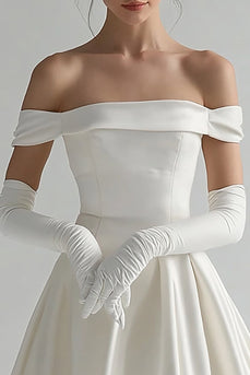 Off The Shoulder Satin A Line Vit Examensklänning
