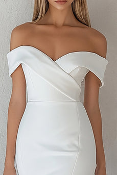 Off The Shoulder Bodycon Satin Vit Examensklänning