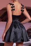 Svart Satin A Line Spaghetti Straps Cocktailklänning Med Rosetter