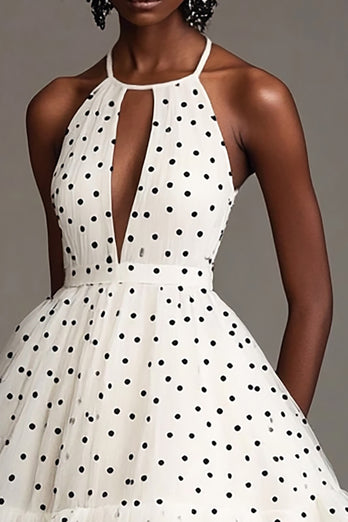 Vit En Linje Halter Cut Out Svart Polka Dot Klänning