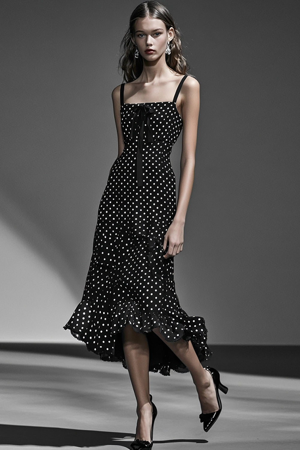 Chiffong Svart Vit Volang En linje Polka Dots Klänning