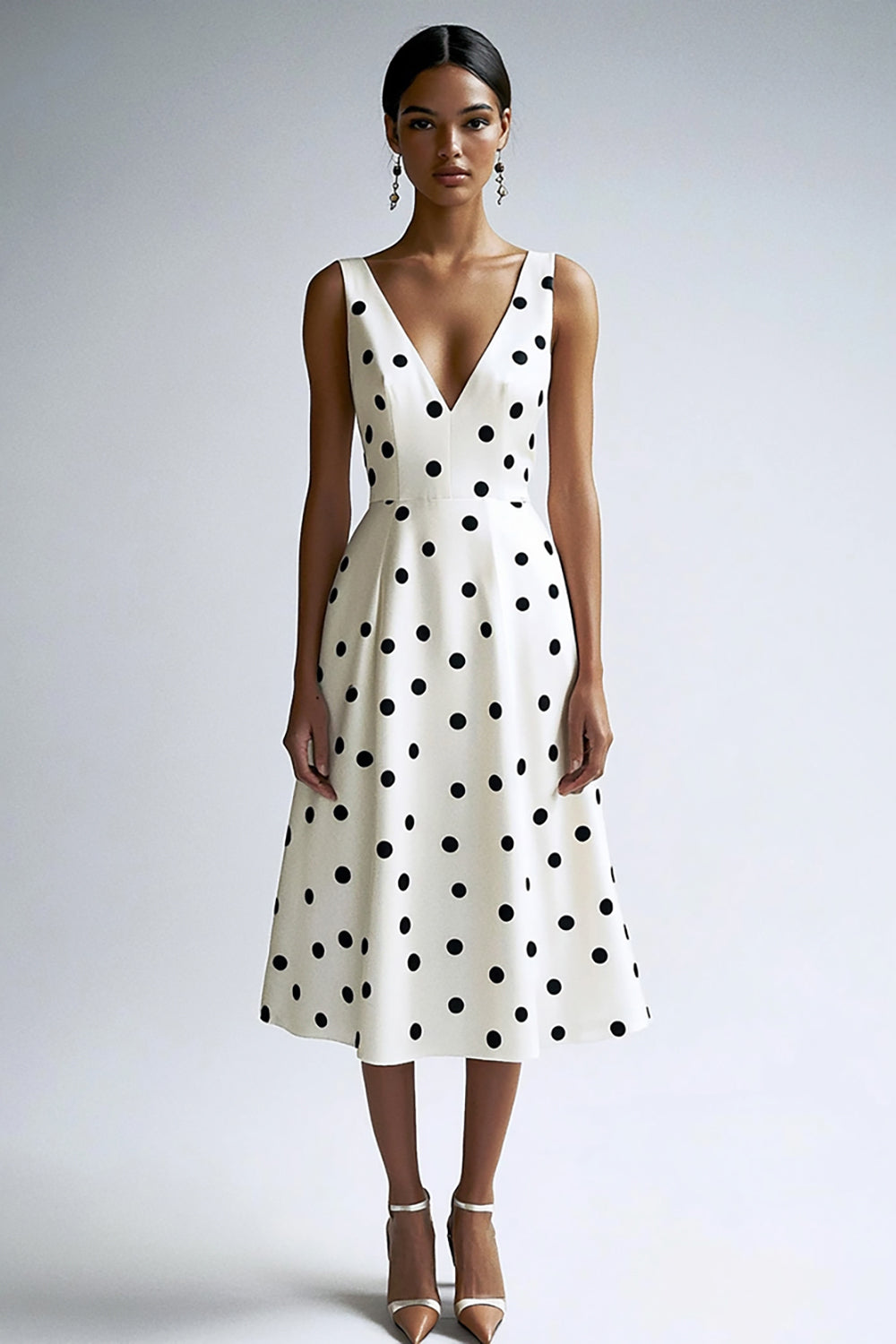 A Line V-ringad Midi Vit Svart Polka Dots Klänning