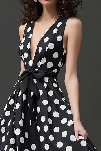 Svart Vit A Line V-ringad Polka Dots Klänning