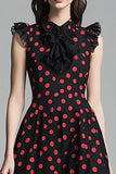 Svart En Linje Rufsig Röd Polka Dots Klänning
