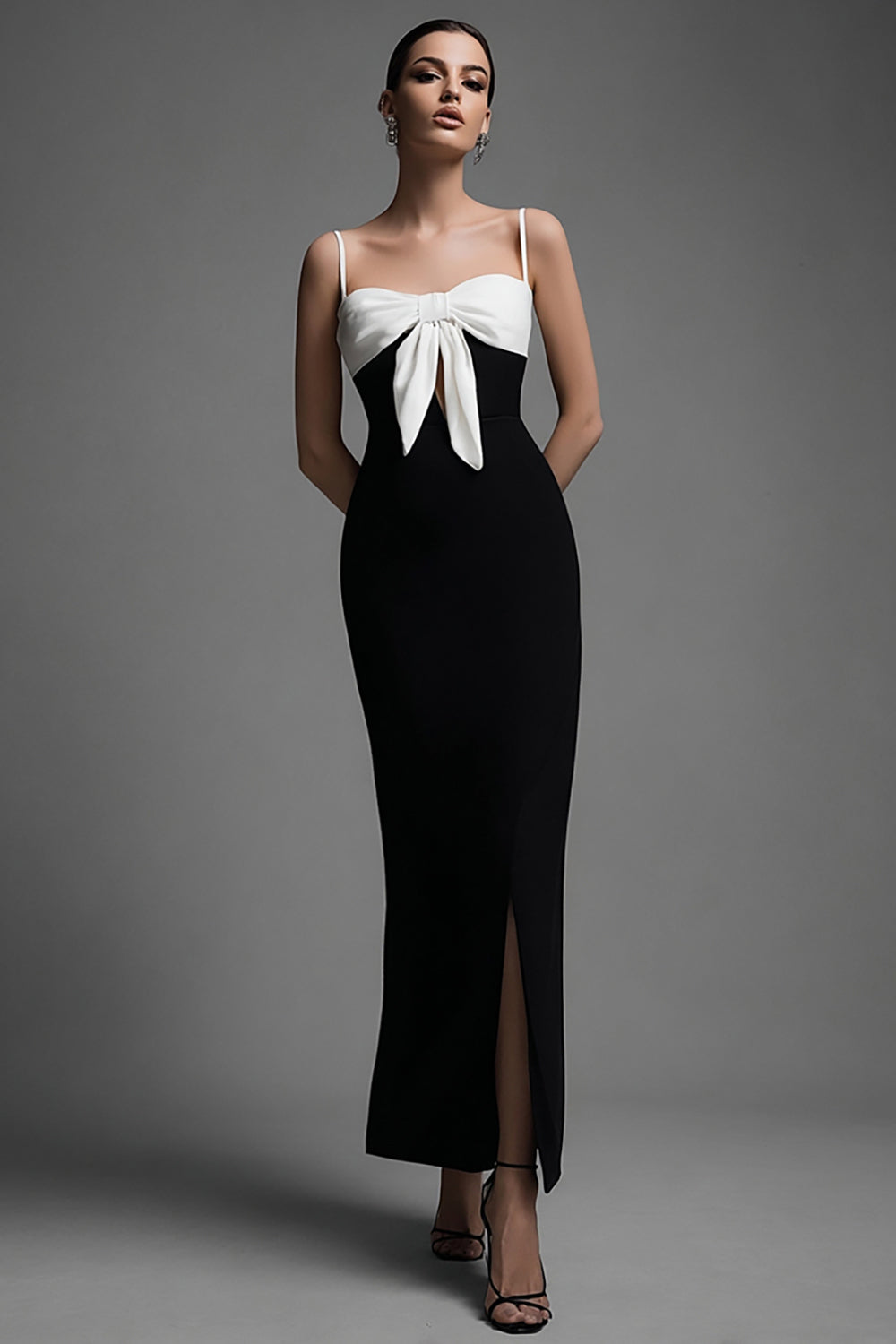 Svart Vit Slida Spaghetti Straps Formell Klänning med Bowknot