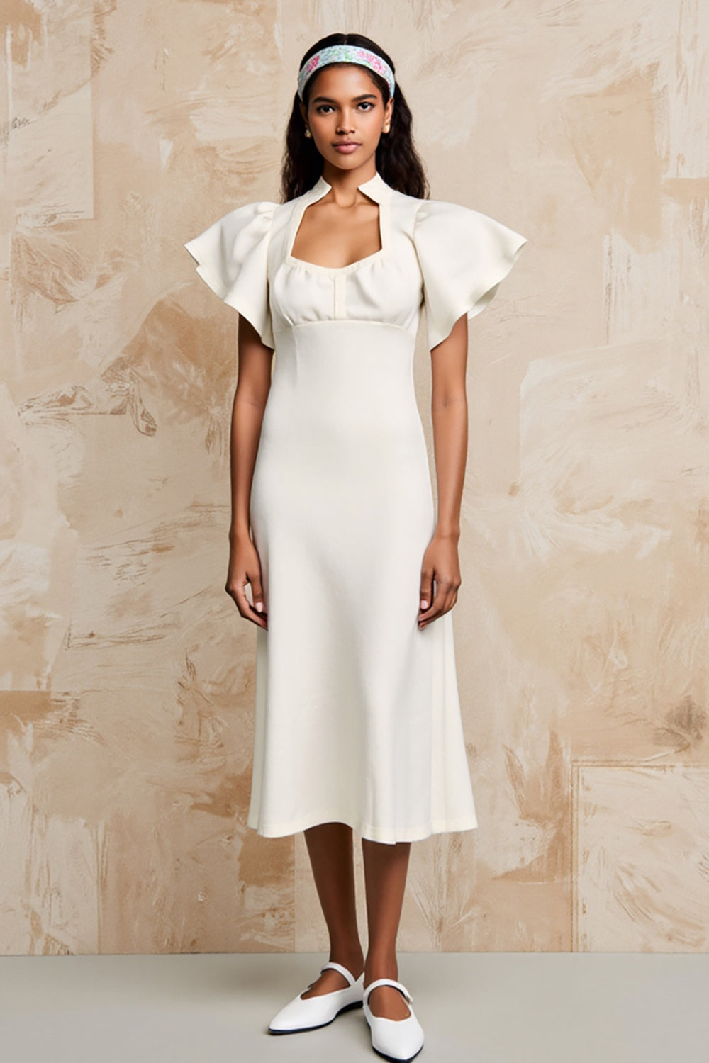 Elfenben Satin Midi Bröllop Gäst Klänning