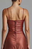 Cabernet Sheath High Low Spaghetti Straps Aftonklänning med volanger