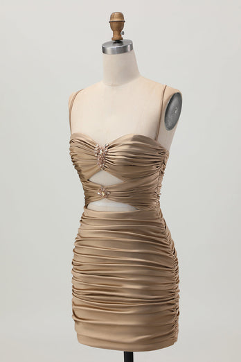 Mörk Khaki Rynkad Cut-Out Tight Mini Homecoming Klänning med Snörning Upp Tillbaka