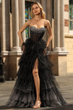 Svart Vit A-linje Korsett Sweetheart Stegade Prickar Lång Balklänning med Volanger