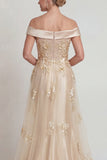 Champagne Off the Shoulder Applikation Satin Sjöjungfru Brudmors klänning