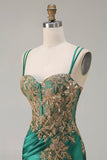 Mörkgrön sjöjungfru pärlprydd med spets bakre paljettlång balklänning med slits