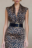 Brun leopard bodycon-mönstrad satin midi-arbetsklänning med bälte