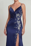 Navy satin Spaghettiband applikerad brudmors klänning med slits