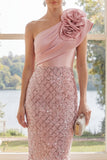 Glitslande enaxlad rouge bodycon midi-klänning