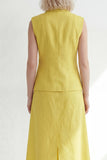Butter Yellow hackad kavajslag med en knapps slim fit midi-arbetsklänning med slits