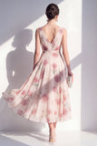 A-linje Chiffon Rouge V-ringad midi-blommig klänning med rynkor