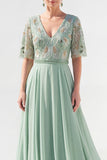 A-linje grön v-ringad chiffon med blommig lång brudmor med pärlbroderi