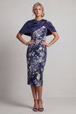 Marinblå blommig bodycon midi Mother Of the Bride-klänning med mantel