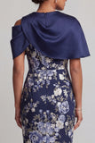 Marinblå blommig bodycon midi Mother Of the Bride-klänning med mantel
