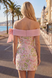 Axellös rosa bodycon blommig hemkomstklänning med paljetter
