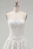 A-Line White Sweetheart blommig hemkomstklänning