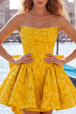 Hetrosa axelbandslös blommig A-linje Jacquard Bow Homecoming-klänning med snöre på ryggen