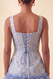 Blå korsett fyrkantig hals med snöre bak Jacquard Bodycon hemkomstklänning med volanger