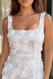 Elfenbensfärgad Bodycon Paljett-hemkomstklänning med elfenbensfärgad halsringning med 3D-blommor