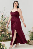 Vinröd Satin Slida Grimma Plus Size Brudtärna Klänning Med Slits
