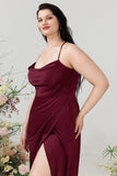 Vinröd Satin Slida Grimma Plus Size Brudtärna Klänning Med Slits