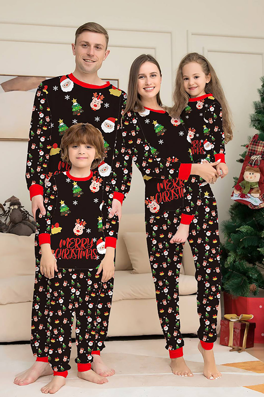 Jultomten och julgran Svart familj matchande pyjamas set