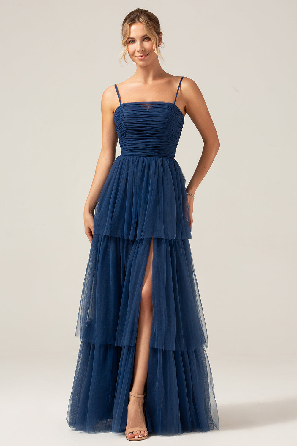 A Line Spaghetti Straps Tiered Navy Tyll Plisserad Balklänning med slits