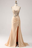 Elegant Champagne Mermaid Plisserad Satin Prom Klänning Med Applikationer