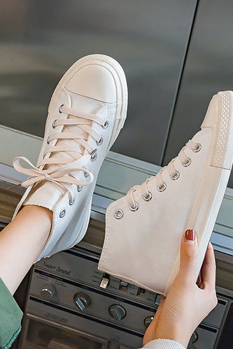Vit Mid Top Lace Up Canvas Sneakers