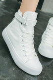 Vit spänne High Top Canvas Sneakers