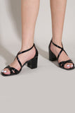 Svart Kors Strappy Block Häl Sandal